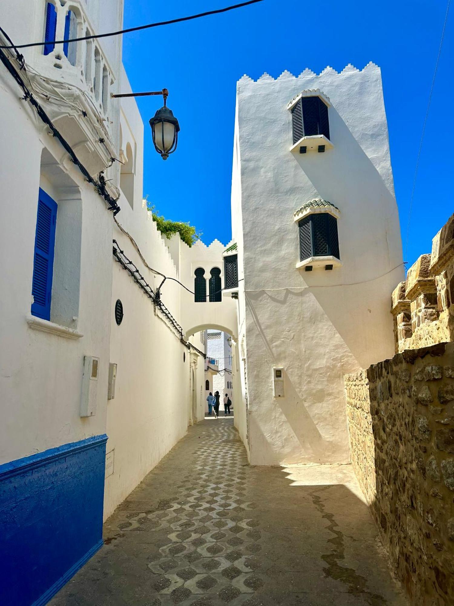Asilah Vip - Haut Standing - Vue Mer - Piscines - Plage A 5 Minute - Garage Privee - Acces Pmr Exterior foto