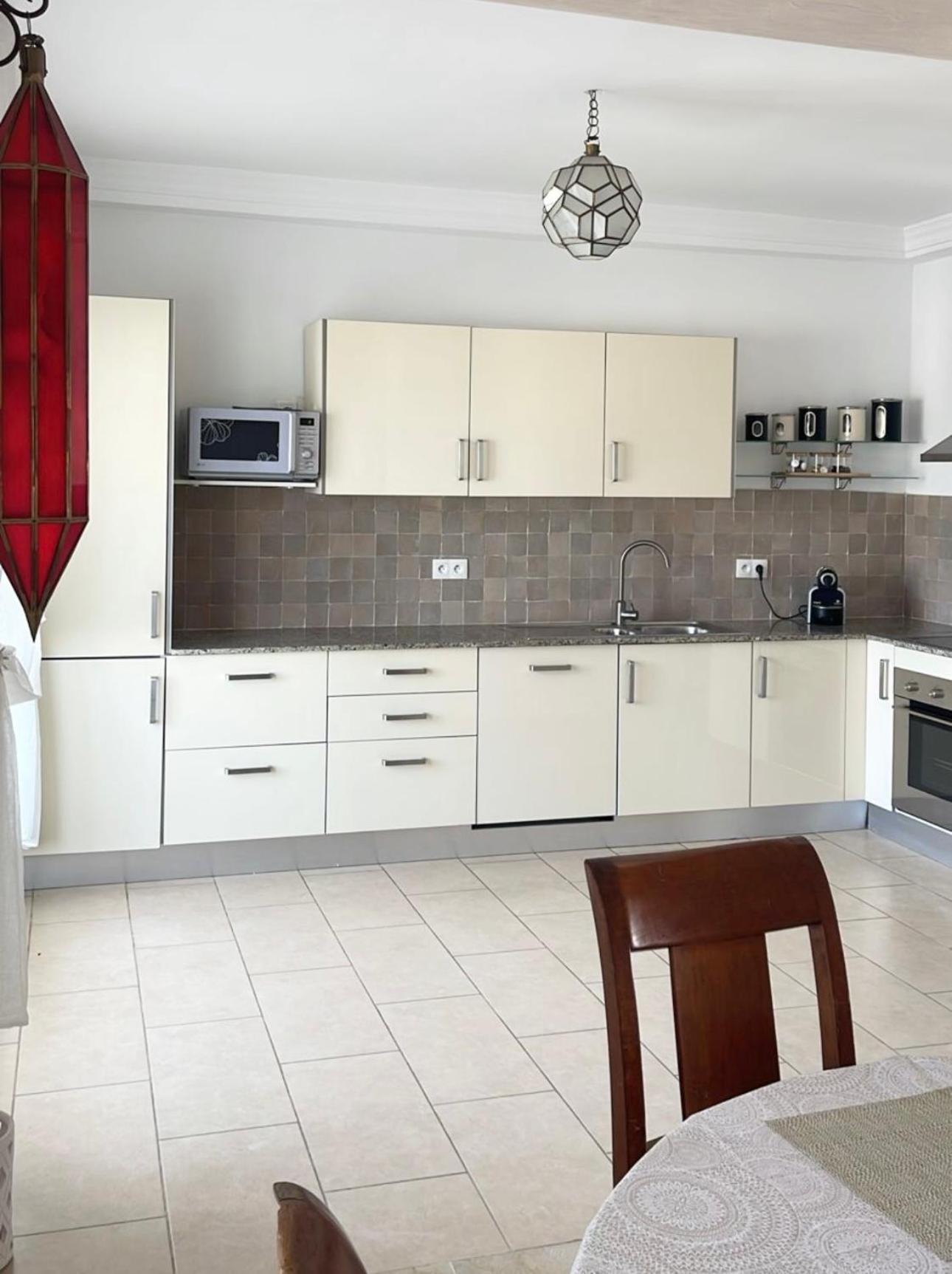 Asilah Vip - Haut Standing - Vue Mer - Piscines - Plage A 5 Minute - Garage Privee - Acces Pmr Exterior foto